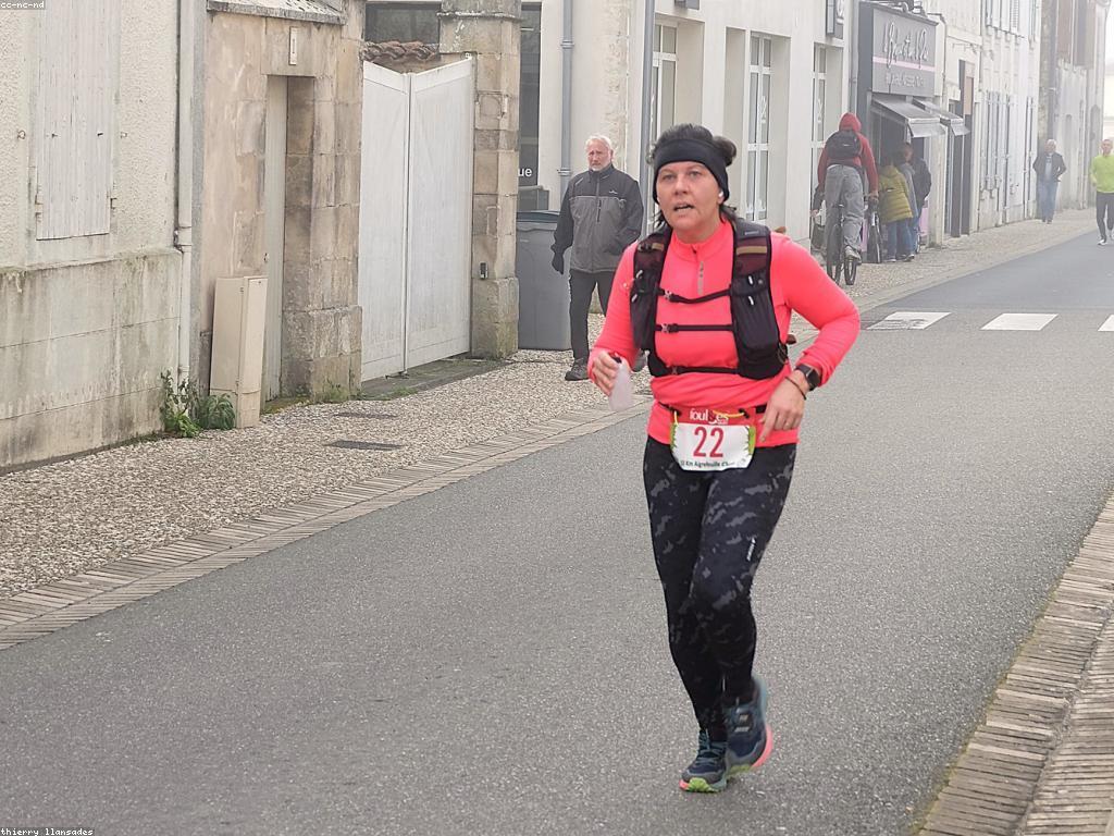 ការប្រកួតនិងពានរង្វាន់: ព័ត៌មាននិងក្លាយជាជ័យជំនះ